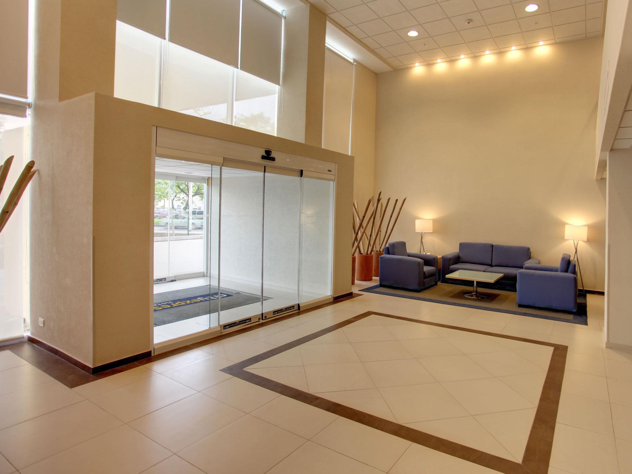 Hotel Express Junior By Marriott Villahermosa