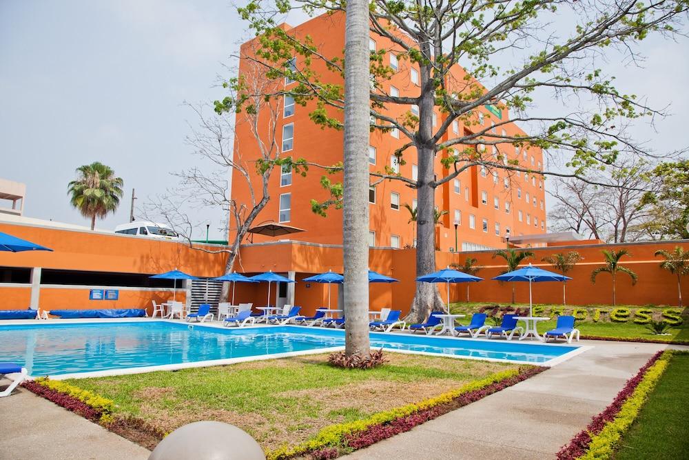Hotel Express Junior By Marriott 3*